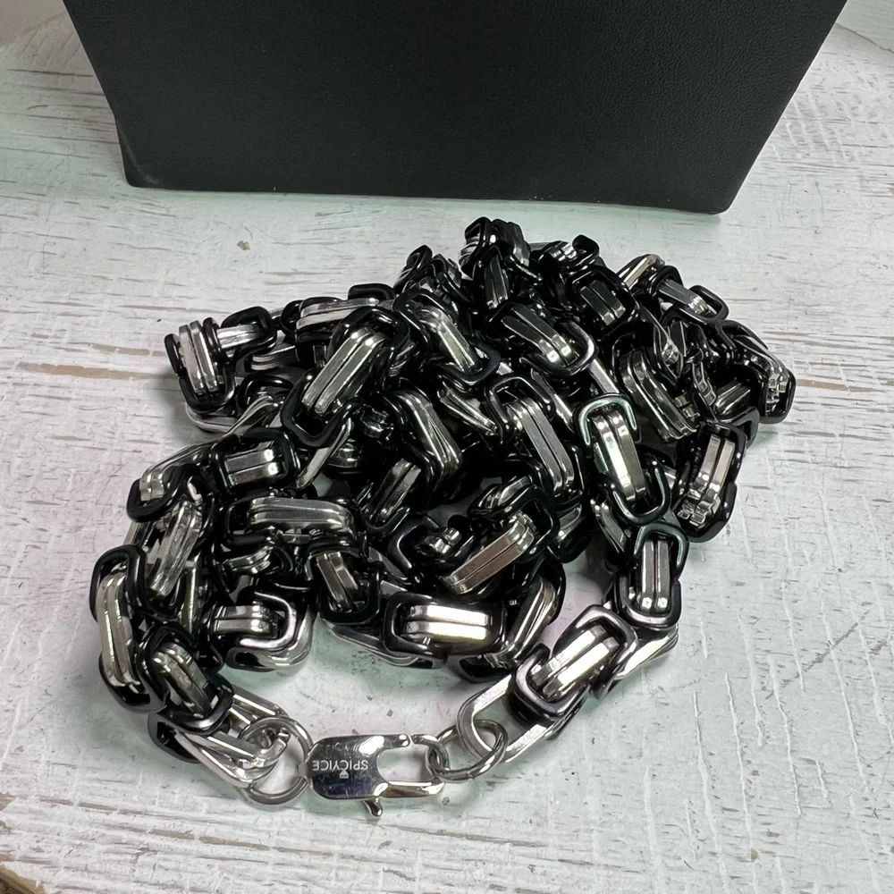 Spicyice black silver
